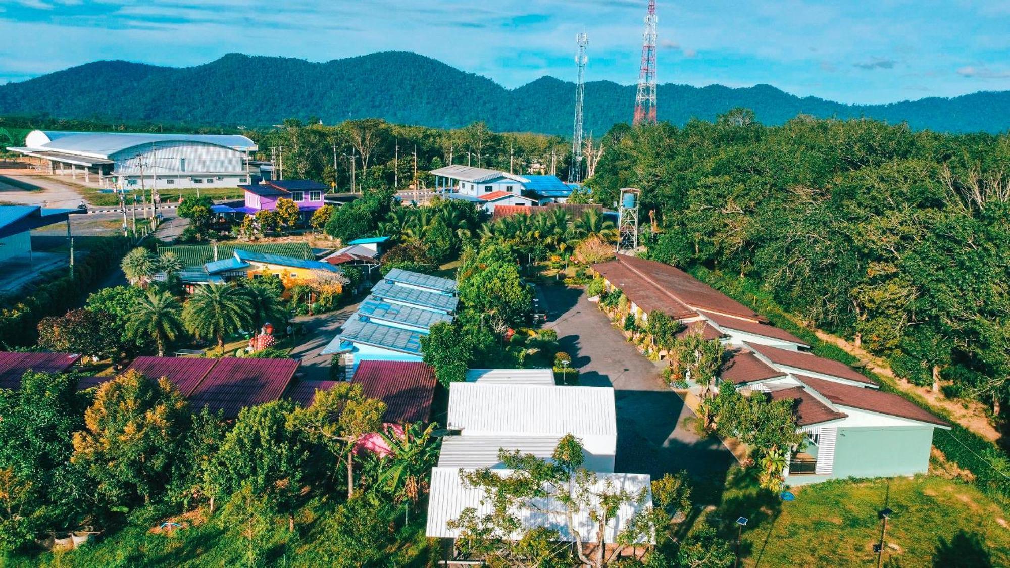 Baan Suan Mee Tang Hotel Чантабури Екстериор снимка