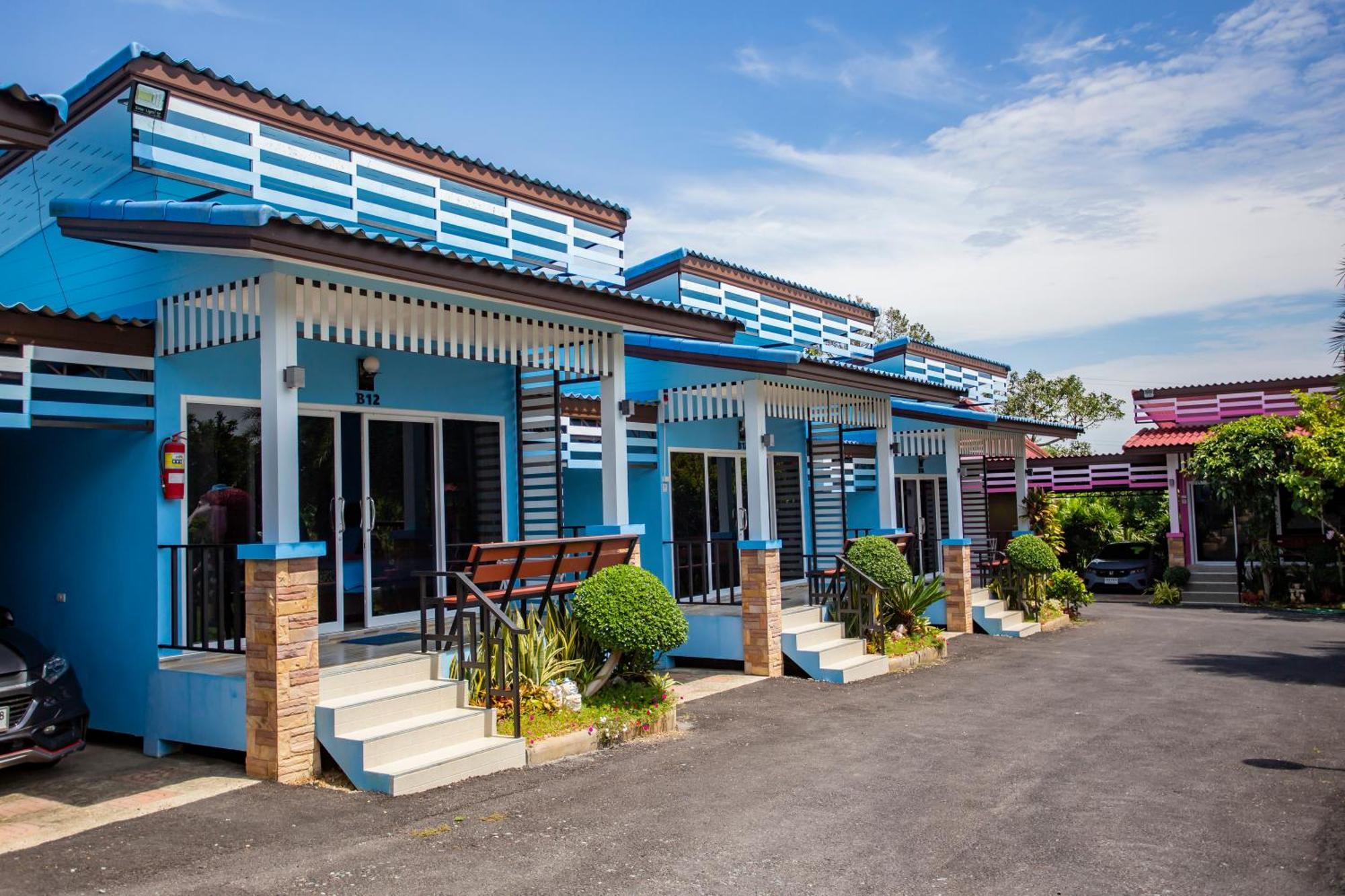 Baan Suan Mee Tang Hotel Чантабури Стая снимка
