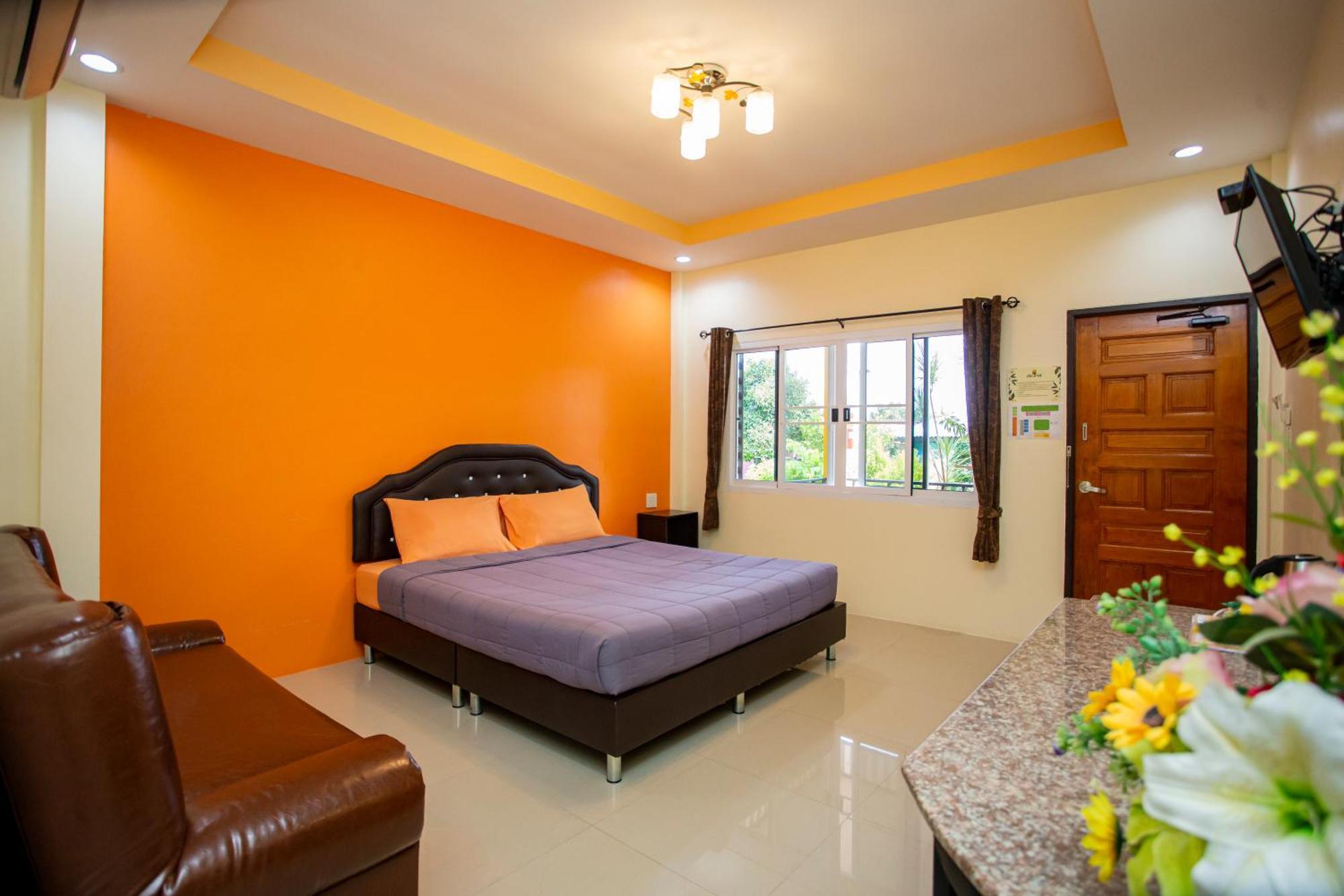 Baan Suan Mee Tang Hotel Чантабури Стая снимка