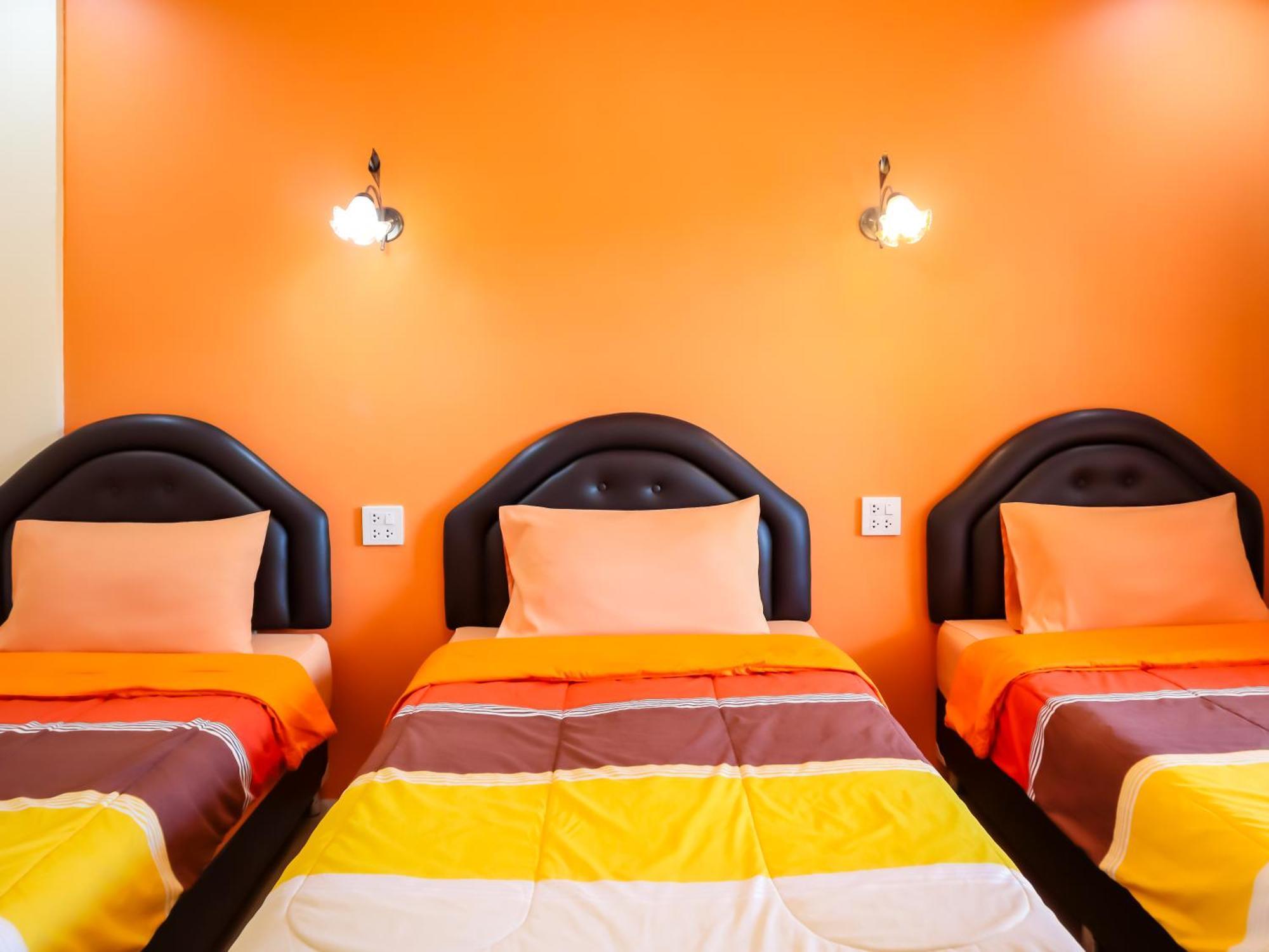 Baan Suan Mee Tang Hotel Чантабури Екстериор снимка