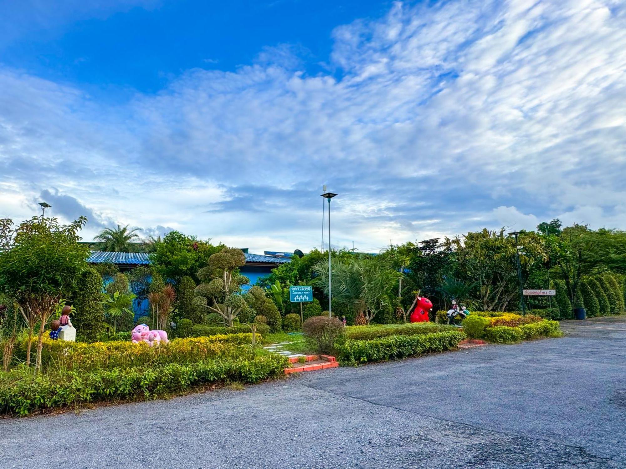 Baan Suan Mee Tang Hotel Чантабури Екстериор снимка